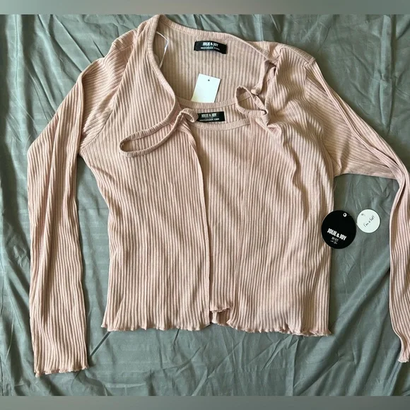 Cardigan set - Picture 2 of 3